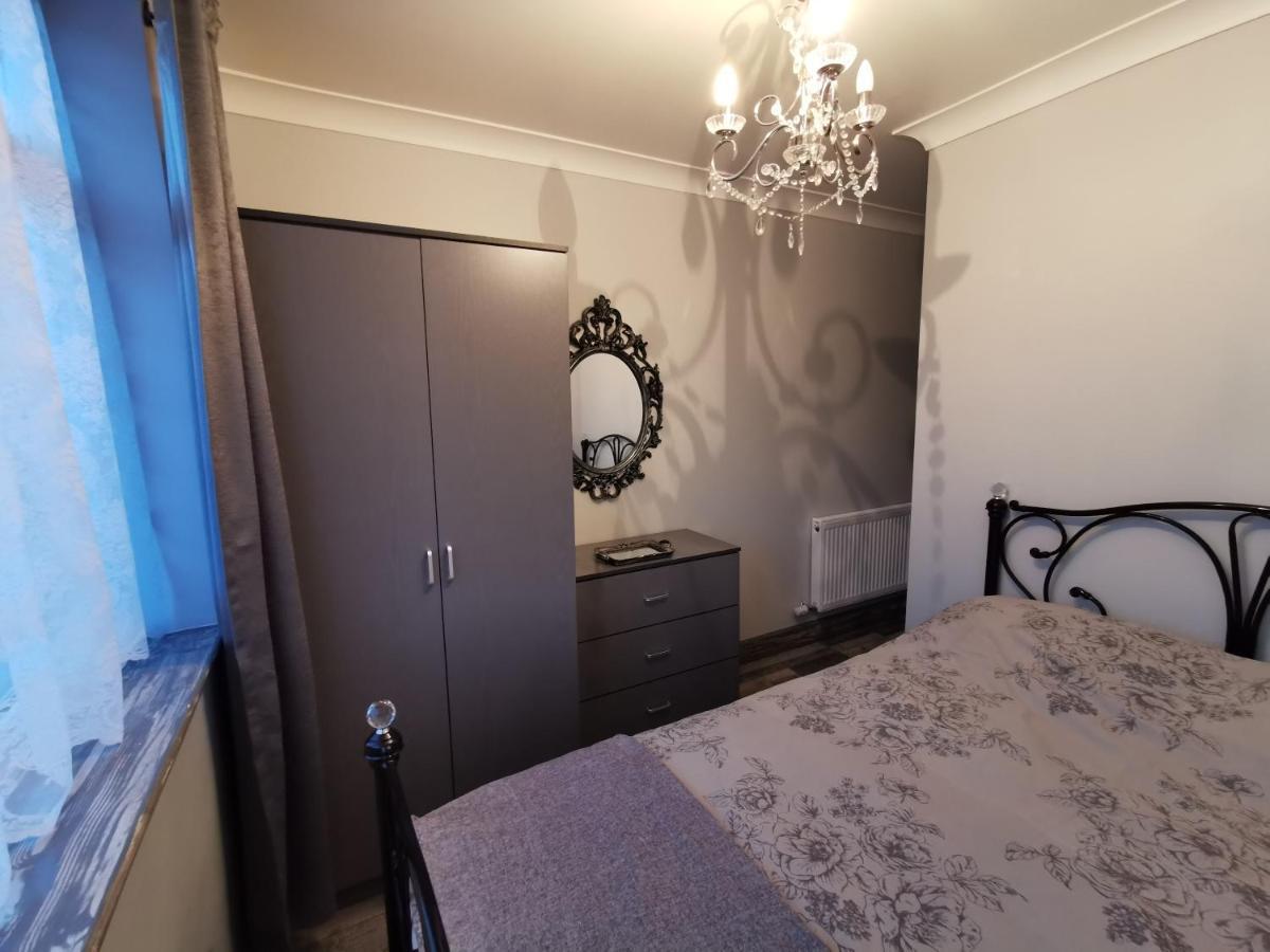 Palaz 2 - 2 Bedroom Flat Edmonton Esterno foto