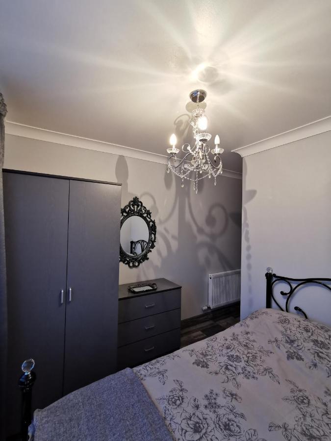 Palaz 2 - 2 Bedroom Flat Edmonton Esterno foto