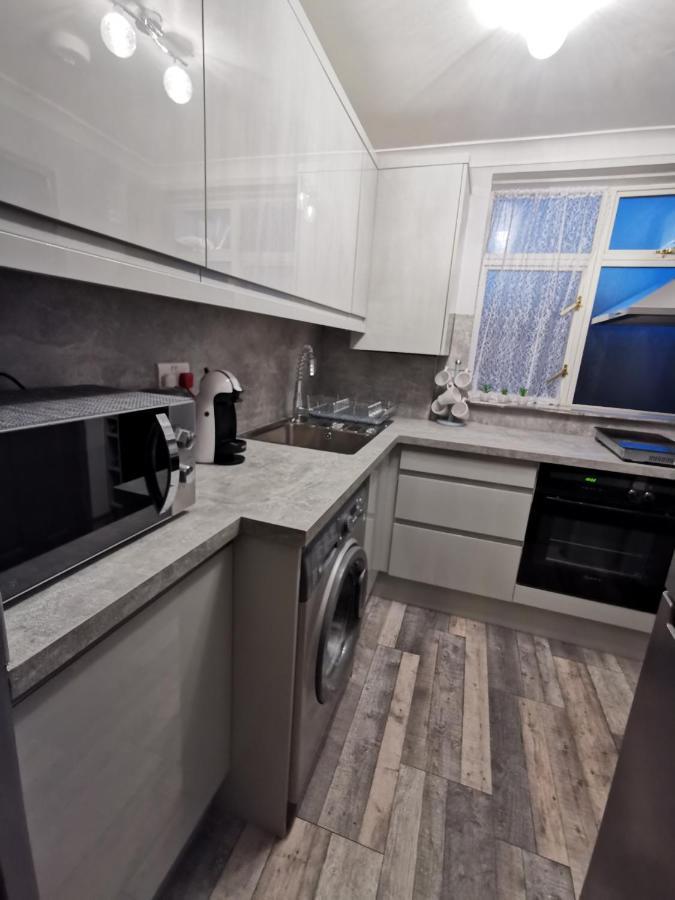 Palaz 2 - 2 Bedroom Flat Edmonton Esterno foto
