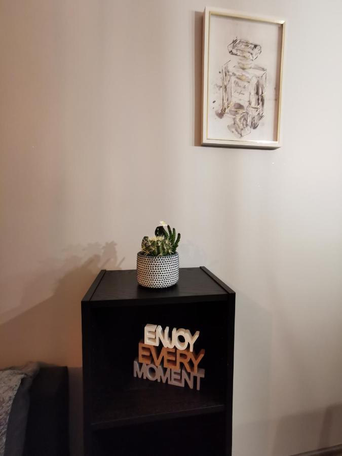 Palaz 2 - 2 Bedroom Flat Edmonton Esterno foto